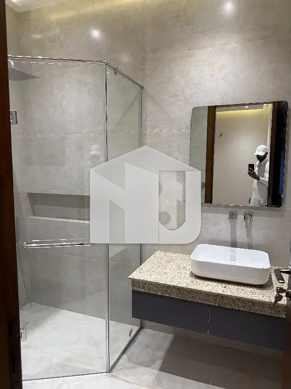 Brand New House With Swimming Pool, photo 17