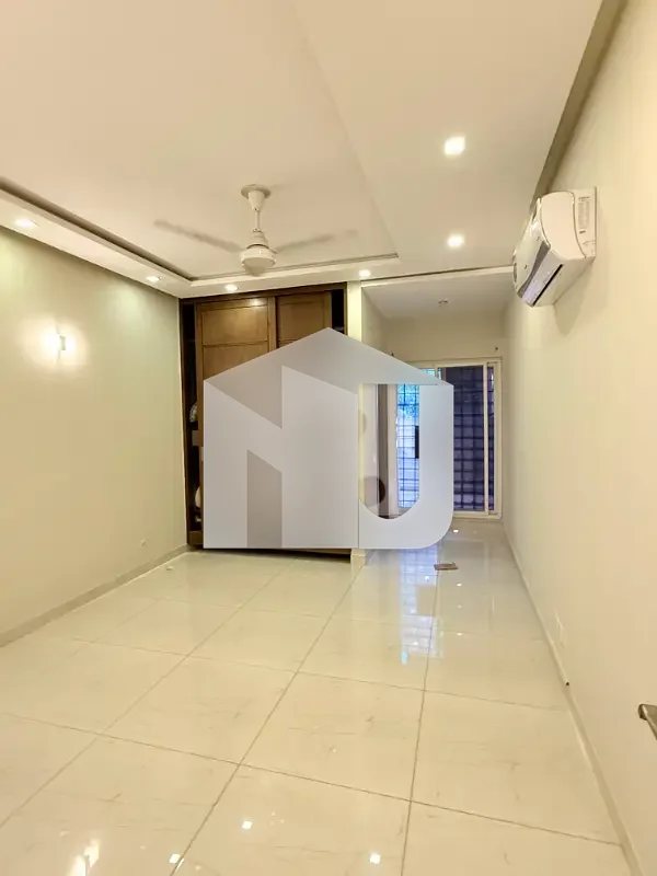Brand New House With Swimming Pool, photo 7