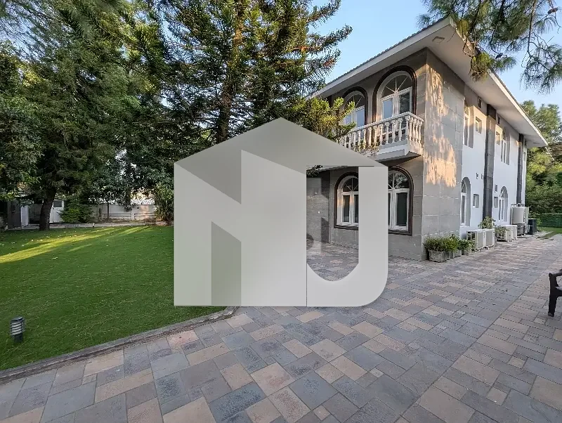 Luxurious House Front Back Garden On Prime Location Available For Rent In Islamabad, photo 3