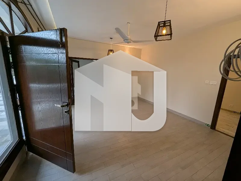 Luxurious House Front Back Garden On Prime Location Available For Rent In Islamabad, photo 14