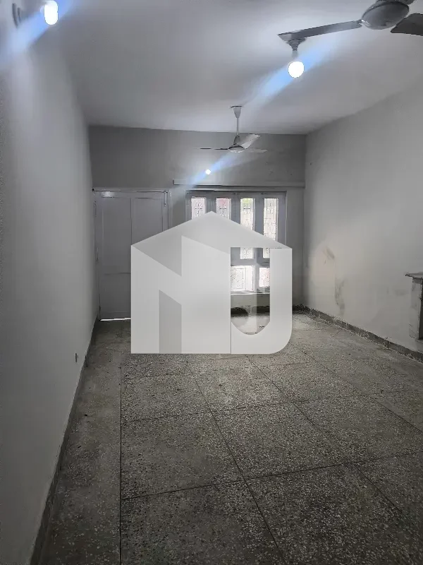 6 Bedrooms &Amp; 6 Bathrooms 2D TV Lounge &Amp; 2 Kitchen, photo 9