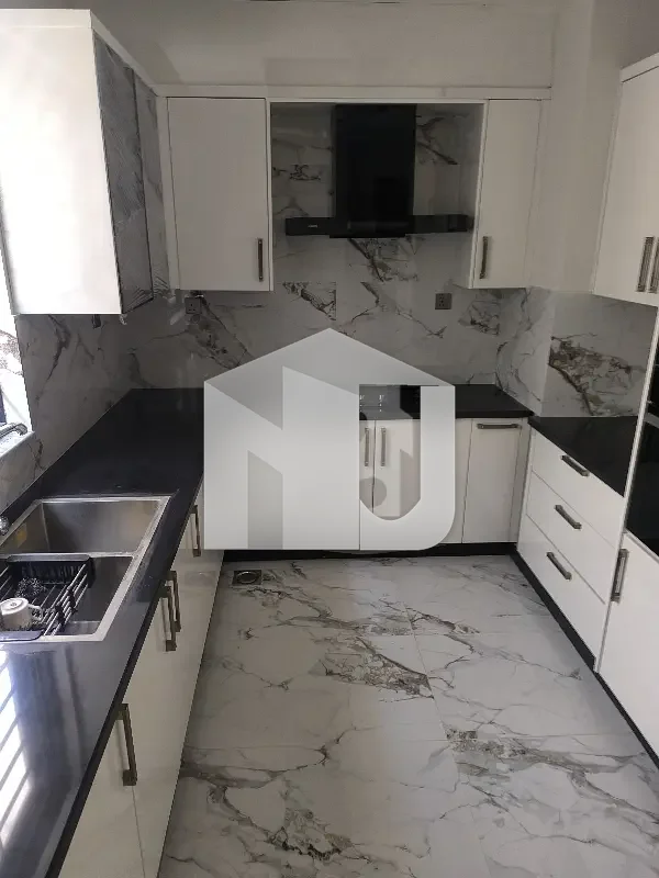 Ground+ Basement 5 Bedrooms & 6 Bathrooms 2 DD TV Lounge & Kitchen, photo 3