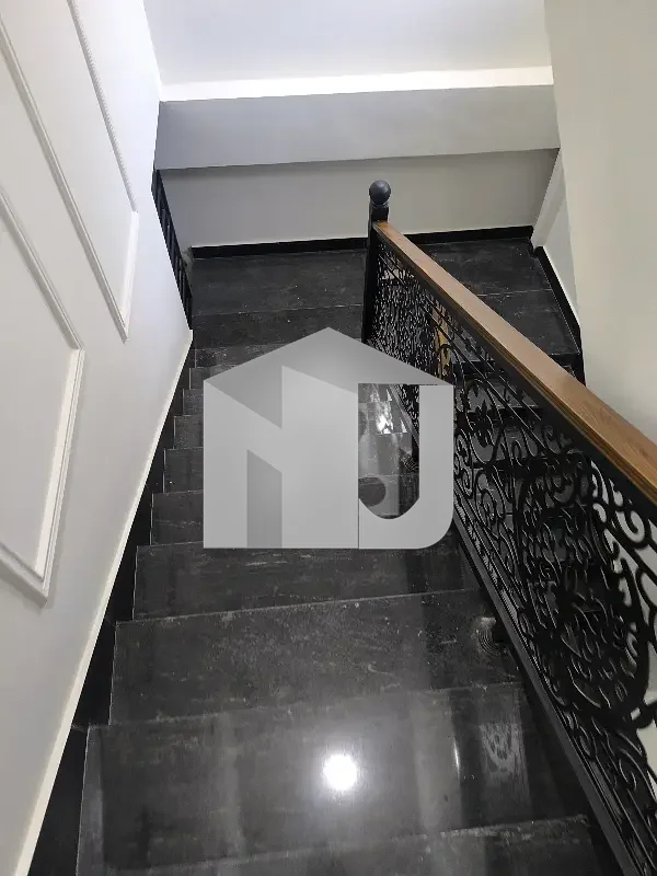 Ground+ Basement 5 Bedrooms & 6 Bathrooms 2 DD TV Lounge & Kitchen, photo 12