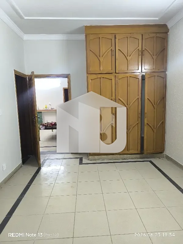 6 Bedrooms & 5 Bathrooms 2DD 2 TV Lounge & 2 Kitchen House For Rent, photo 6