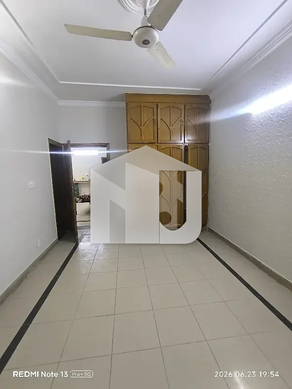 6 Bedrooms & 5 Bathrooms 2DD 2 TV Lounge & 2 Kitchen House For Rent, photo 4