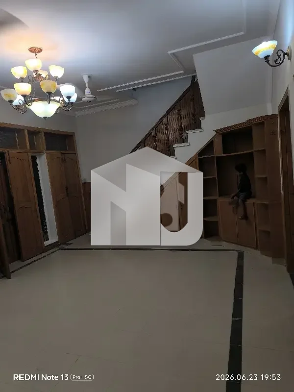6 Bedrooms & 5 Bathrooms 2DD 2 TV Lounge & 2 Kitchen House For Rent, photo 15