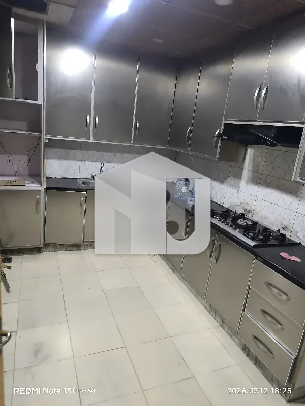 7 Bedrooms With Attached Bathroom AC House For Rent, photo 2