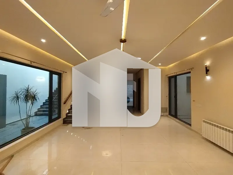 With A Swimming Pool A Beautiful House Is Available For Rent, photo 9