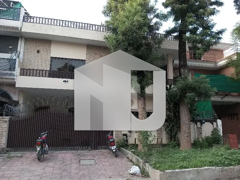 I-8 Near Kachnar Park Beautiful House For Rent., photo 4