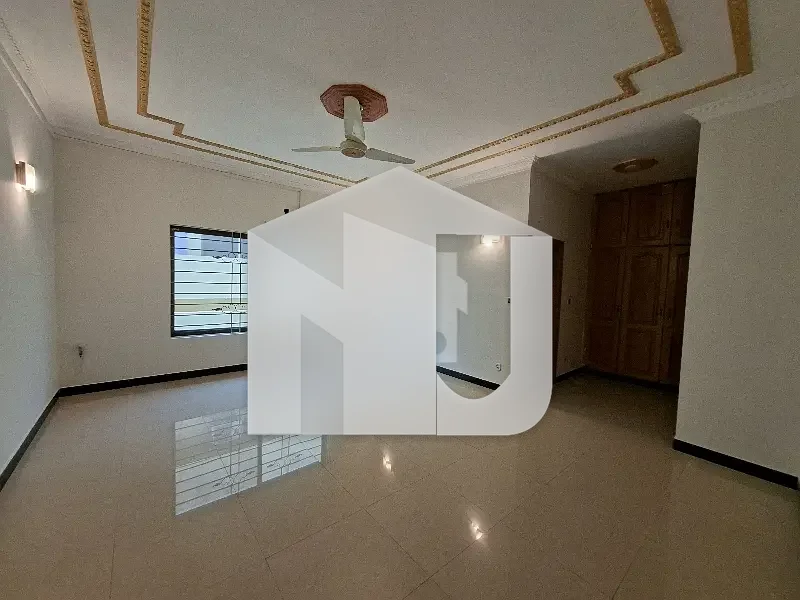 E-11/3 Multi Double Story Full House 5bedrooms, photo 4