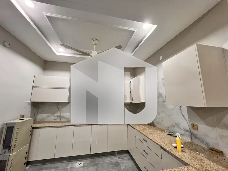 10 Marla Triple Storey House Available For Rent G-13/2, photo 28