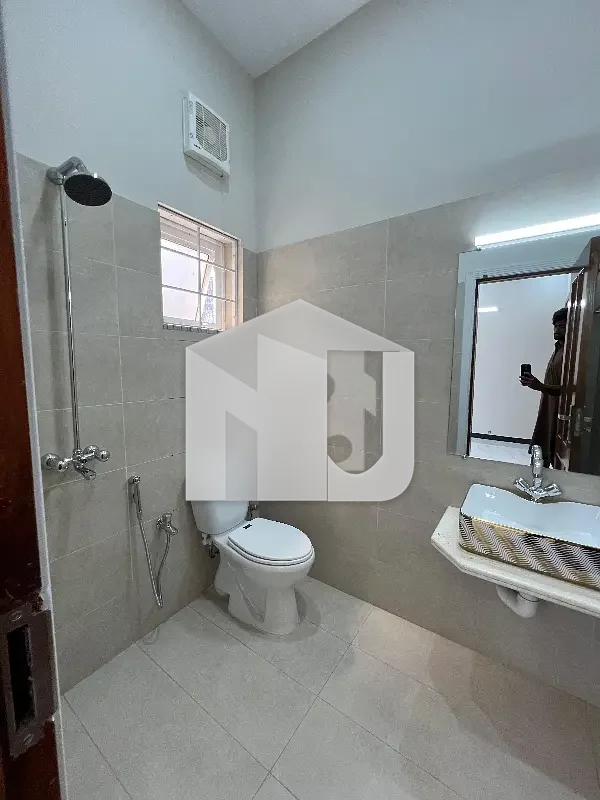 Brand new House for rent prime location, photo 10