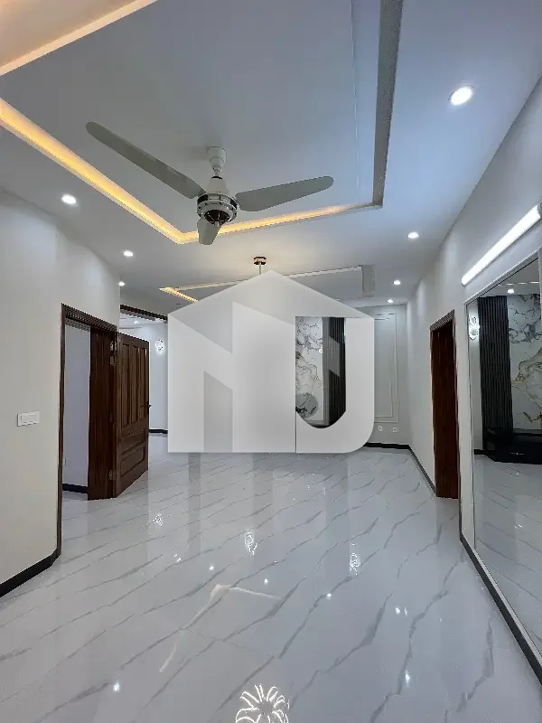 Brand new House for rent prime location, photo 4