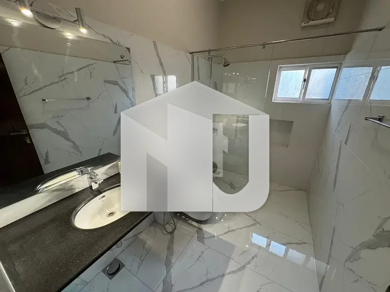Brand New Luxurious House For Rent On Most Prime Location, photo 17