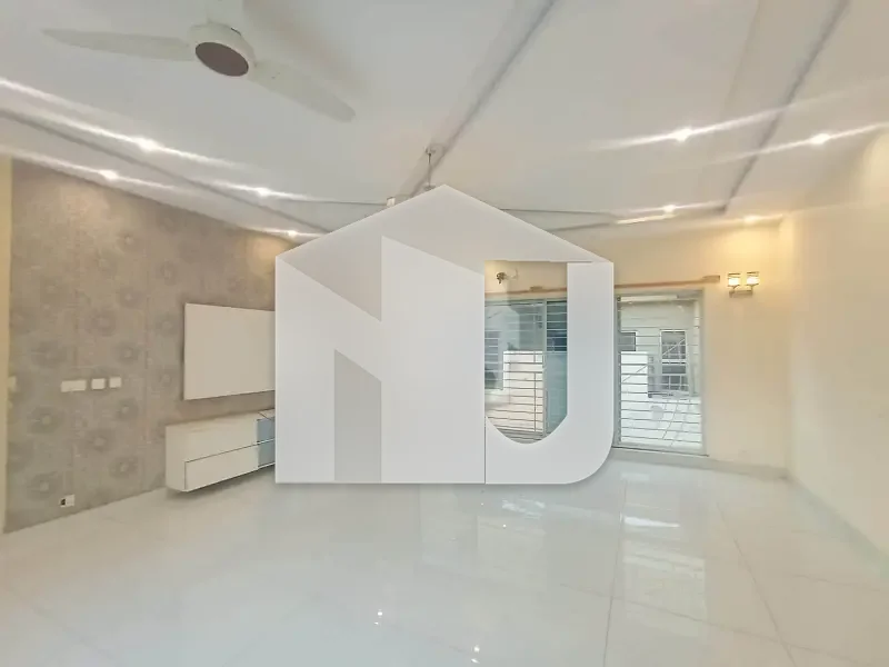 E-11 Out Class Location Full House For Rent, photo 6