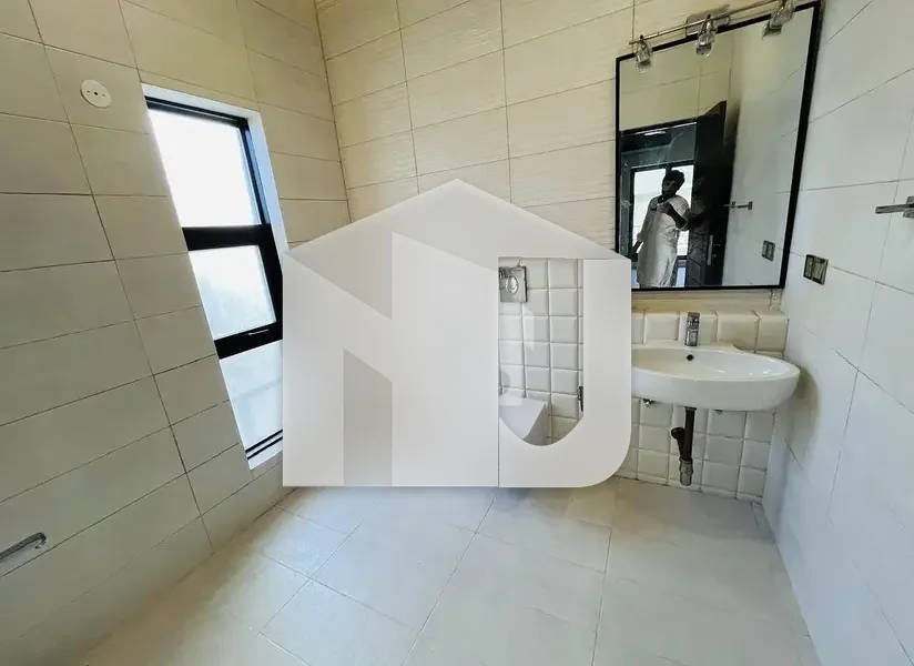 F-7 Triple Story Luxury House, photo 10