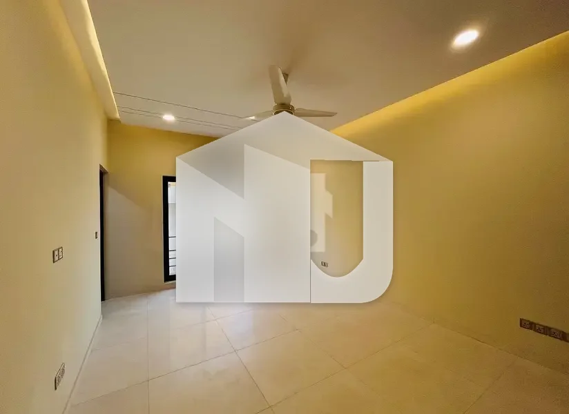 F-7 Triple Story Luxury House, photo 18