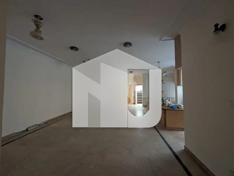 F-11 Double Unit House Proper Double Unit With 2 Kitchens, Marble Flooring, And 6 Spacious Bedrooms Available For Rent, photo 7