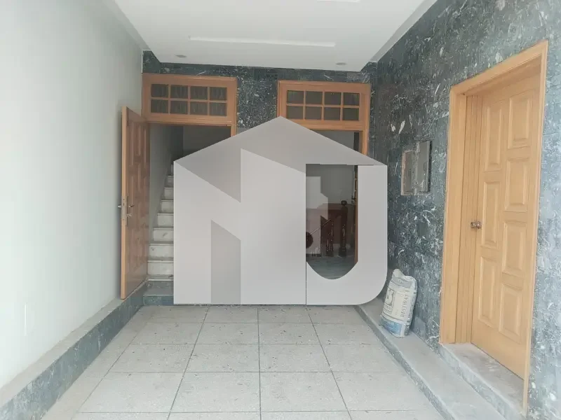 Spacious House Is Available For rent In Ideal Location Of G-11, photo 2