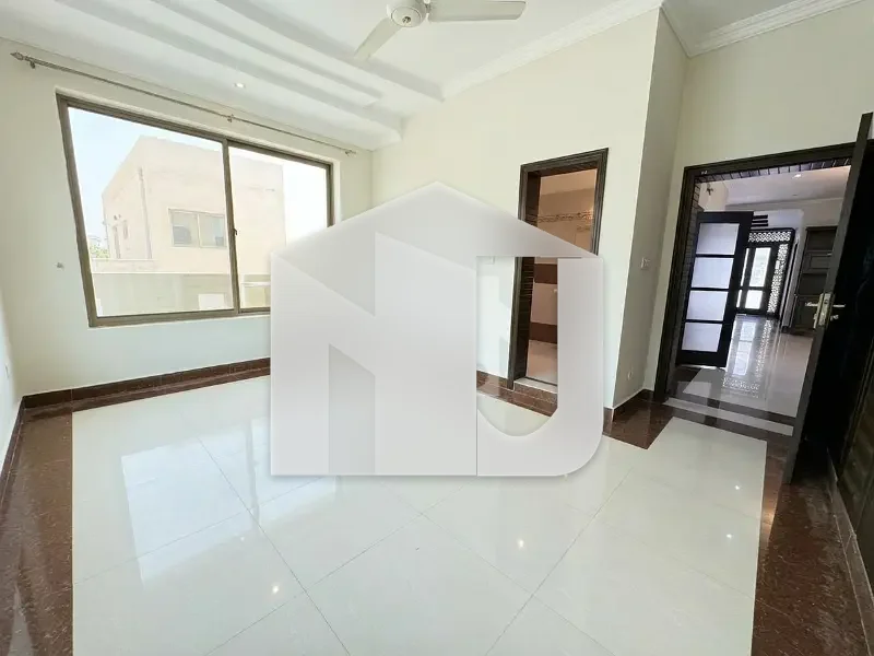 1 Kanal Luxury Duplex For Rent In I-8/3 Islamabad Prime Location, photo 5