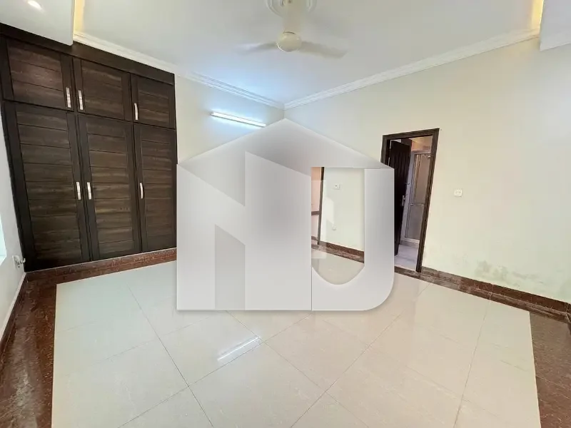 1 Kanal Luxury Duplex For Rent In I-8/3 Islamabad Prime Location, photo 4