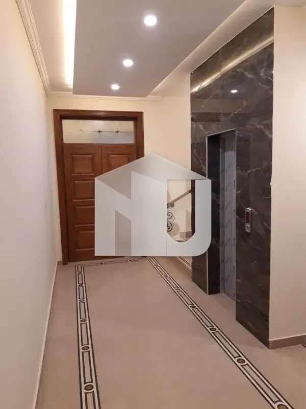 14 Marla House For Rent In I-8/3, photo 6