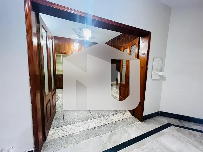 14 Marla (40X80) Full House For Rent In Family Home I-8/3, photo 5
