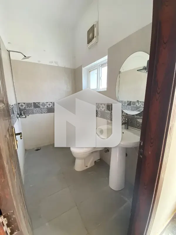 House Of 5 Marla Available For Rent In D-12/1, photo 8