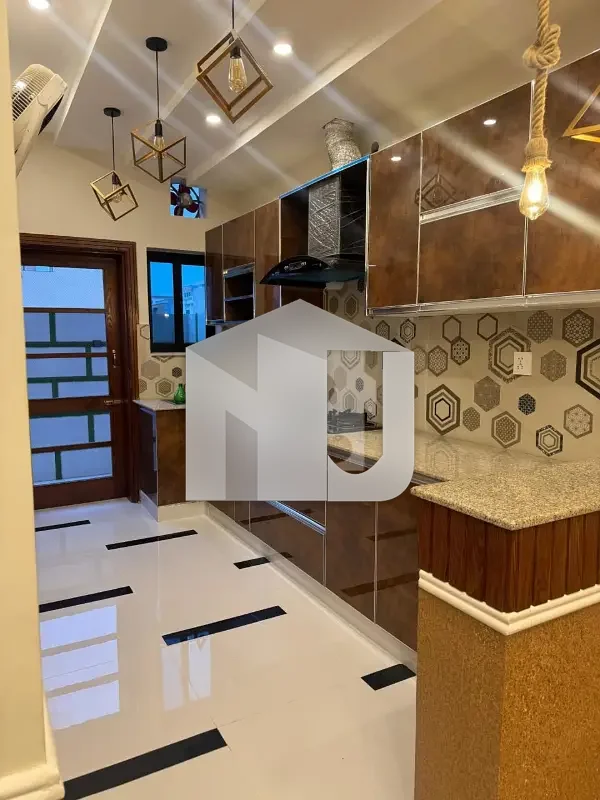 D-12/1 4 Marla House For Rent 4 Bed With Washroom Lounge 2 Kitchen Servant Parking Gas Electricity, photo 13
