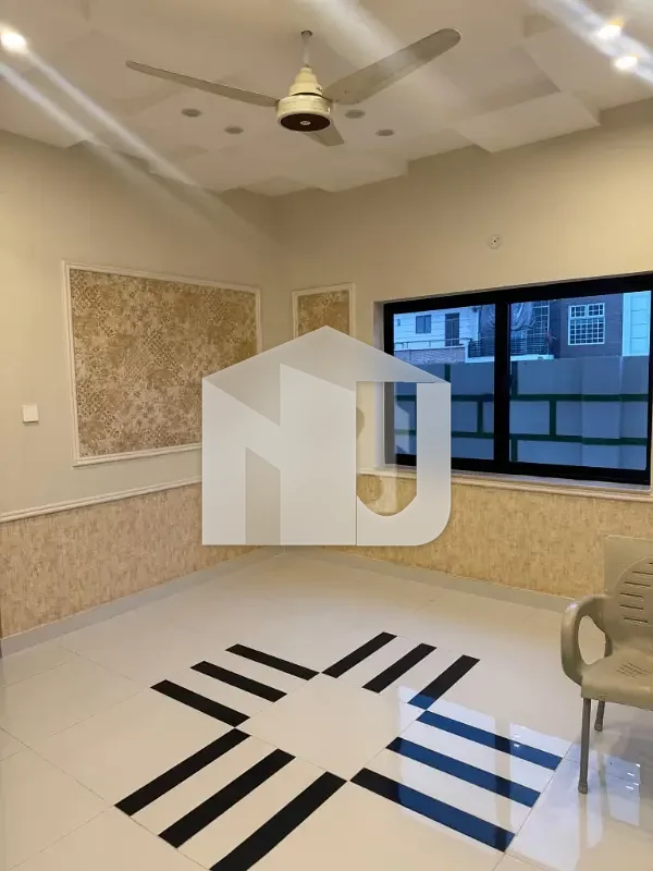 D-12/1 4 Marla House For Rent 4 Bed With Washroom Lounge 2 Kitchen Servant Parking Gas Electricity, photo 12