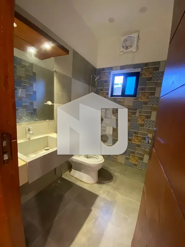 D-12/1 4 Marla House For Rent 4 Bed With Washroom Lounge 2 Kitchen Servant Parking Gas Electricity, photo 30