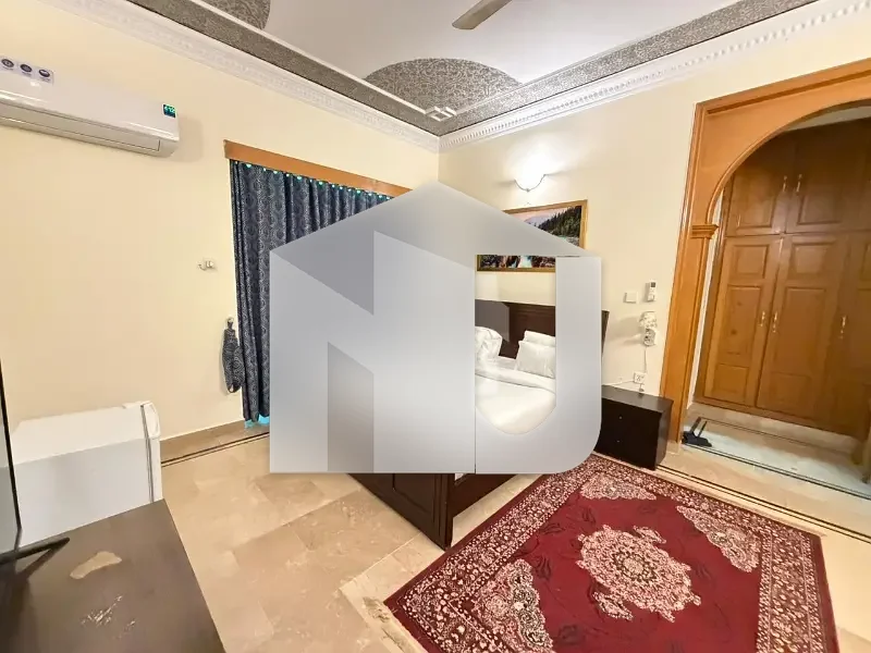 Fully Furnished House Available For Rent Having 25 Bedroom's With Beautiful Big Lawn, photo 12