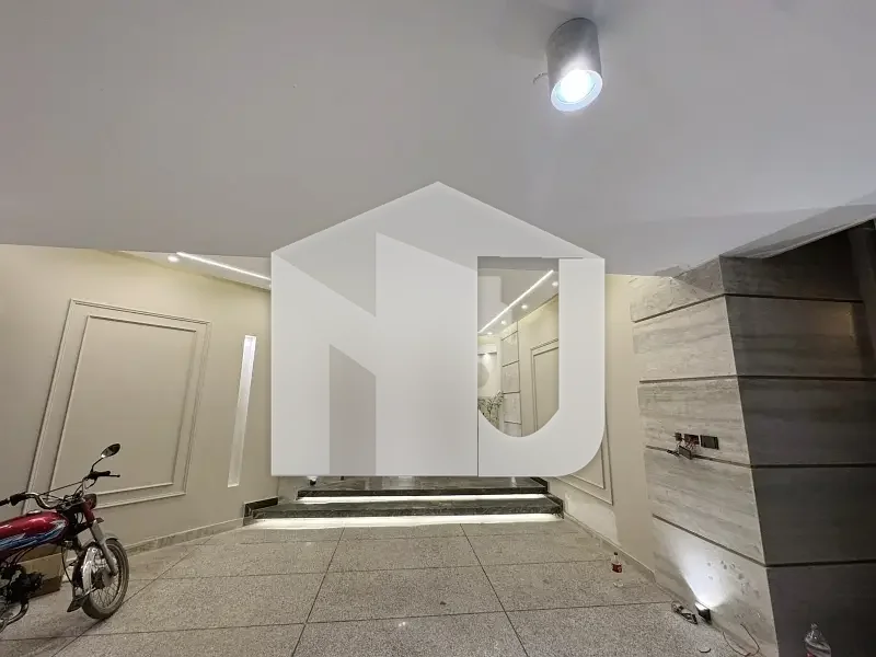 Most Luxurious House For Rent With 03 Karnal Extra Land On Most Prime Location In G6/3, photo 4