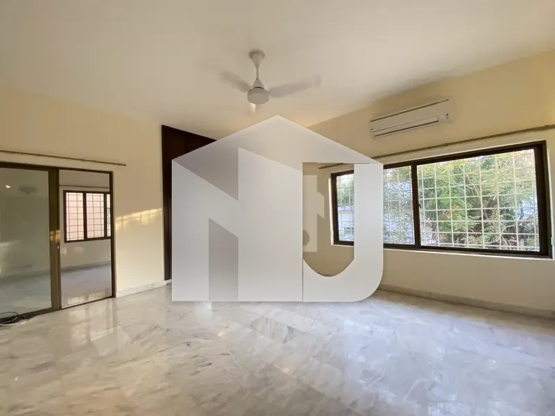 Beautiful House With Two Car Porch Available For Rent On Prime Location, photo 24