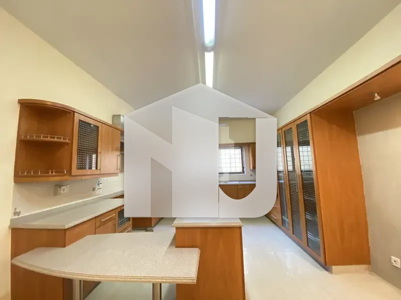 Beautiful House With Two Car Porch Available For Rent On Prime Location, photo 16