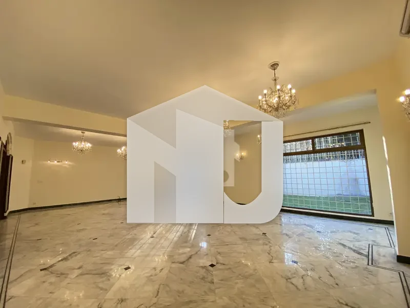 Beautiful House With Two Car Porch Available For Rent On Prime Location, photo 8