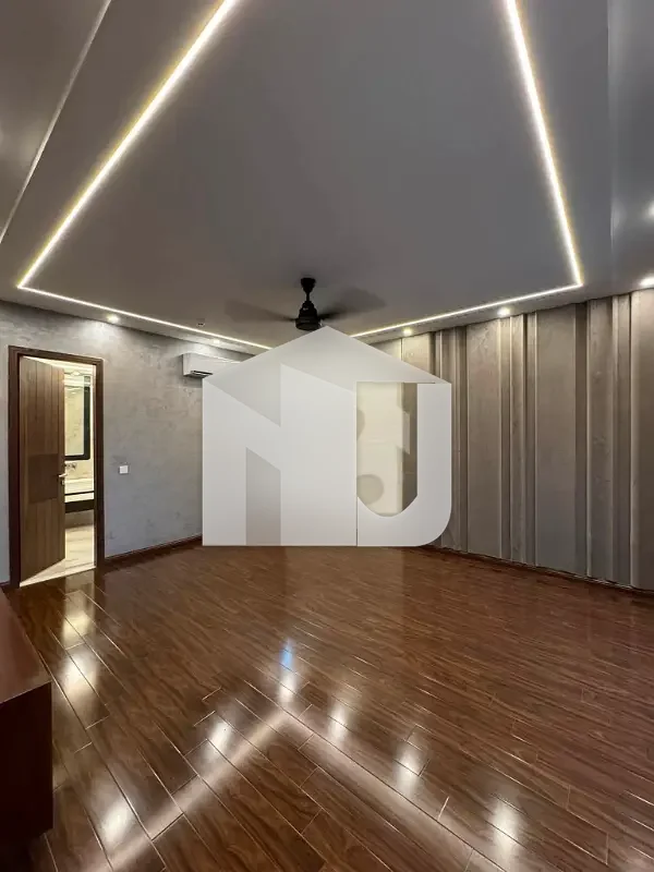 ONE KANAL BRAND NEW LUSH DESIGNER HOUSE FOR RENT IN DHA 2 ISB, photo 18