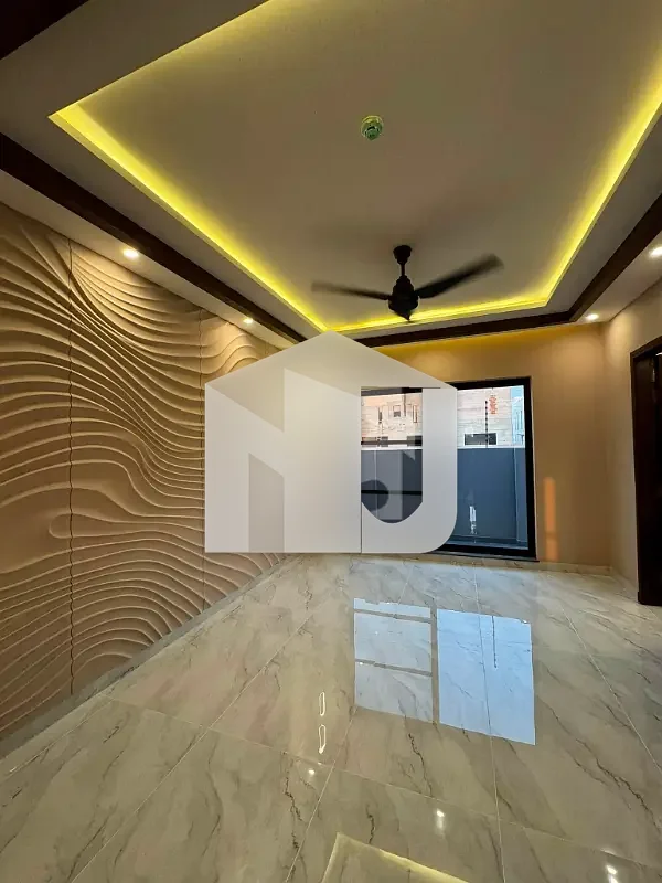 ONE KANAL BRAND NEW LUSH DESIGNER HOUSE FOR RENT IN DHA 2 ISB, photo 12