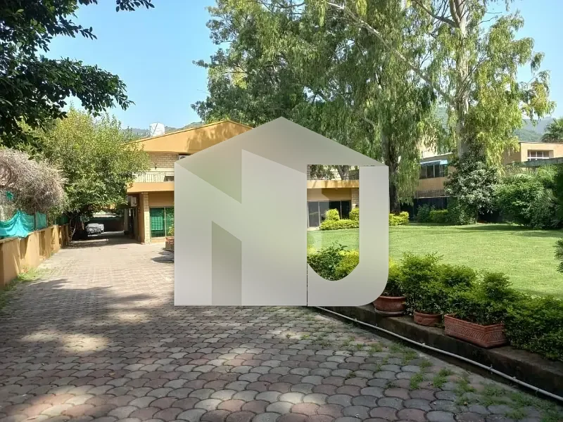 Beautiful Fully Furnished Luxury 9-Bedroom Designer House for Rent in F-6 Islamabad | Solar System | Huge Garden | Prime VIP Location, photo 2