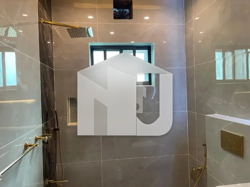 Beautiful Luxurious 6 Bedroom House for Rent in Prime F Sector Islamabad | Double Kitchen | 2 TV Lounges | Servant Quarters | Beautiful Garden | Near Park & Market | VIP Location | Best Price 7 Lac, photo 9