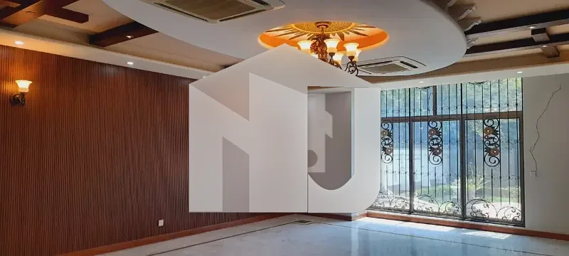 AMBASSADORIAL LUXURY RESIDENCE FOR RENT IN F-6 ISLAMABAD | 5 KANAL | 11 BEDROOMS | SWIMMING POOL | LIFT, photo 10