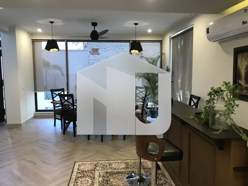 600 Square Yards House For Rent Available In F-7, photo 2