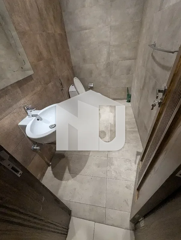 7 Bed Luxury House F6 Full House | 4 Halls | Elevator | Wooden Flooring | 4-Car Parking | Lawn, photo 6