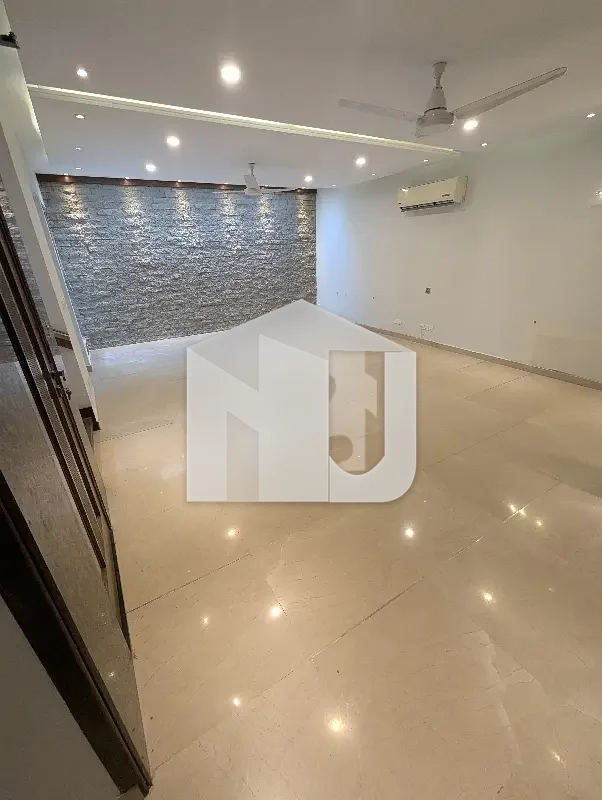 7 Bed Luxury House F6 Full House | 4 Halls | Elevator | Wooden Flooring | 4-Car Parking | Lawn, photo 13