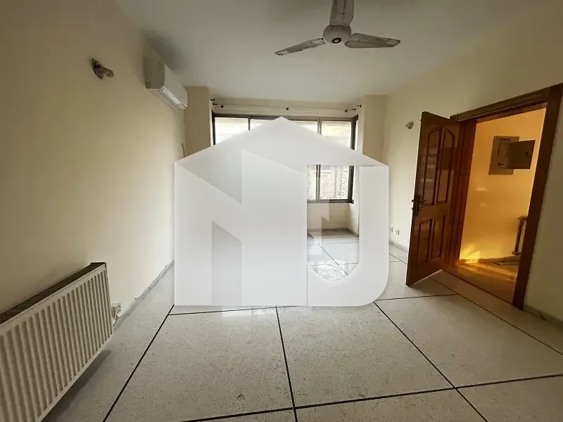 Luxury 6-Bed House for Rent in F-6 Islamabad | Margalla View | Basement | 78 Car Parking, photo 4