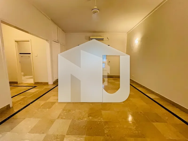 F-8 | 4 Bedrooms 1 | study Room | Renovated, photo 14