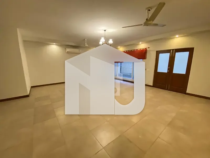 F-8 Newly House For Rent, photo 15