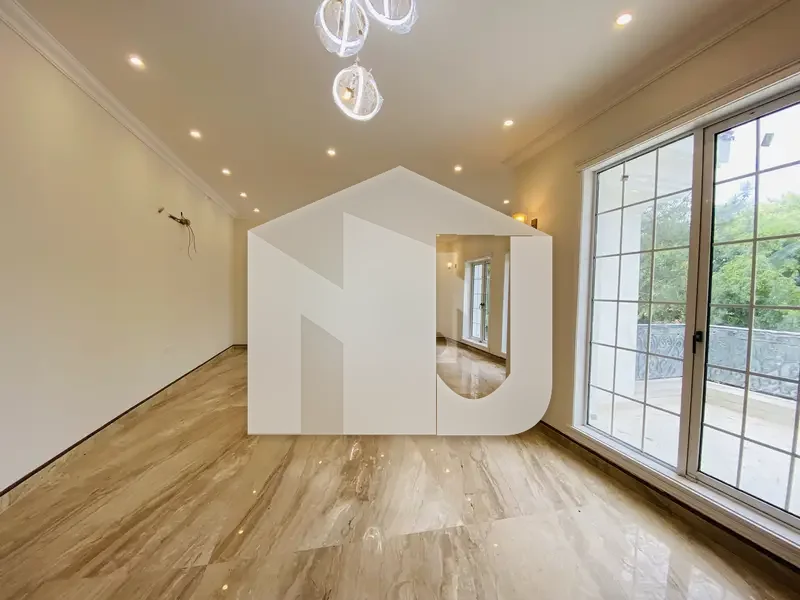 F-8 Brand New House With Biggest Basement | Lift | 8 Bedrooms 10 Washroom, photo 22