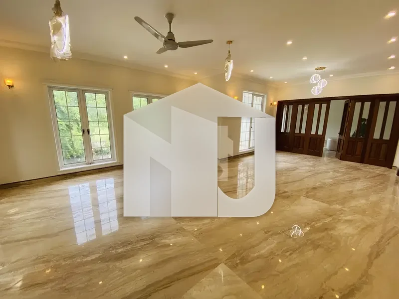 F-8 Brand New House With Biggest Basement | Lift | 8 Bedrooms 10 Washroom, photo 19