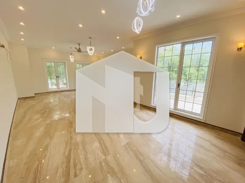 F-8 Brand New House With Biggest Basement | Lift | 8 Bedrooms 10 Washroom, photo 21